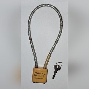 FREE with PURCHASE LOCK & KEY